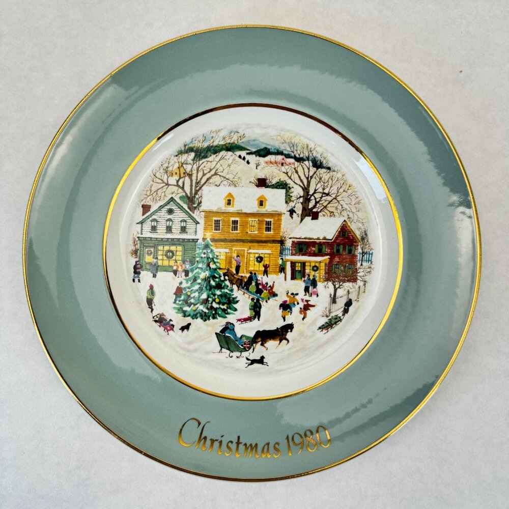 Vtg Avon Christmas Plate 1980 "Country Christmas" By Enoch Wedgwood Eighth 9"